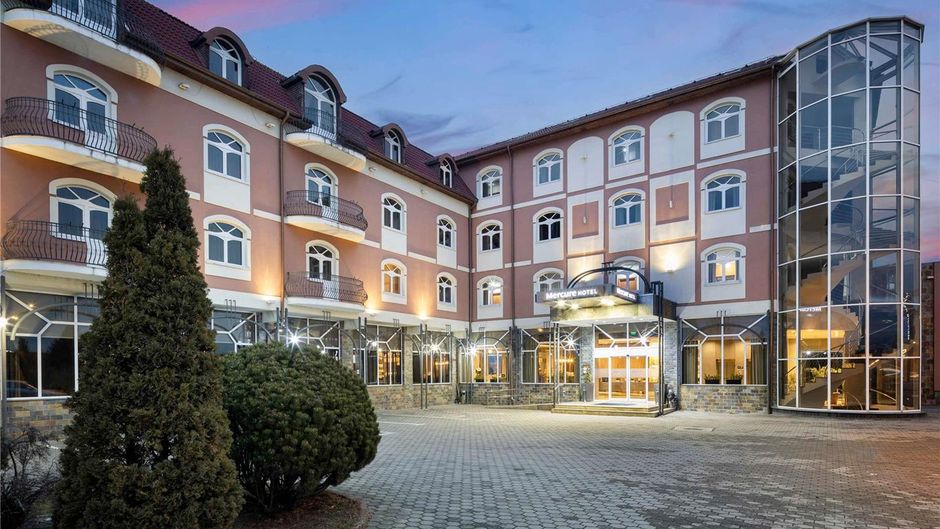 Mercure Sibiu Airport Exterior