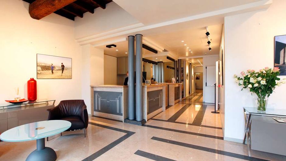 Annunziata Hotel Lobby
