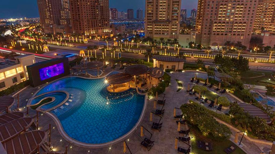 Hilton Doha The Pearl Pool