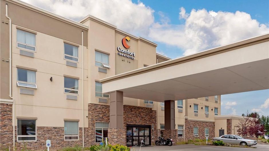 Comfort Inn & Suites Valemount Exterior