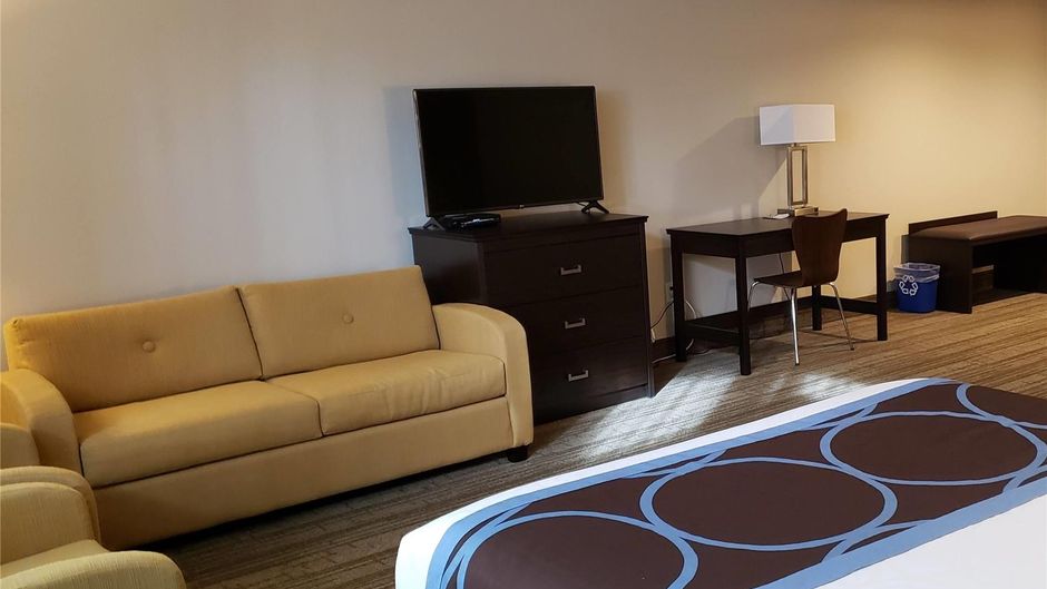Super 8 by Wyndham Spruce Grove Room