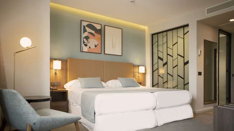 Hotel RIU Plaza Espana Room