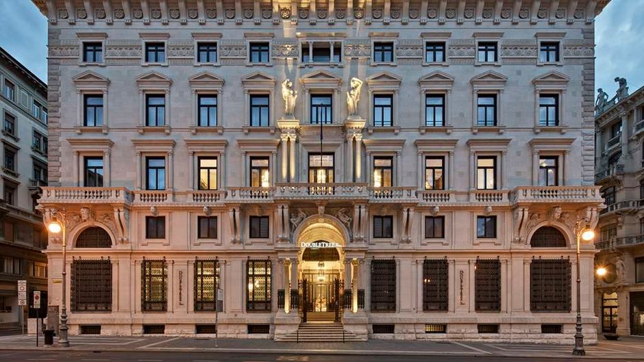DoubleTree by Hilton Trieste Exterior