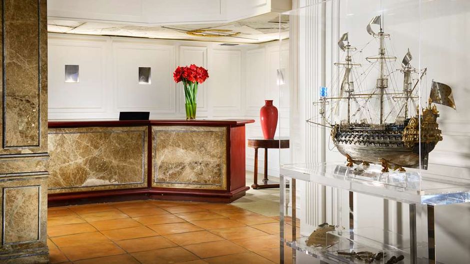 Hotel Pierre Milano Lobby