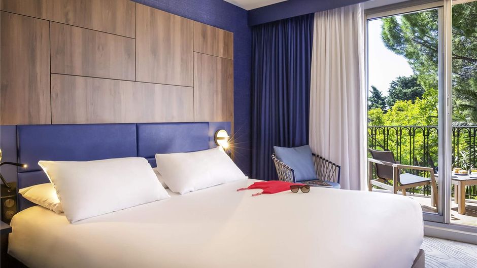 Mercure Marseille Bompard Room