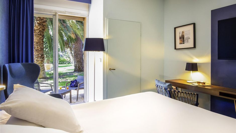 Mercure Marseille Bompard Room