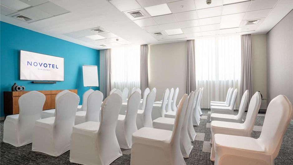 Novotel Bur Dubai Hotel Meeting