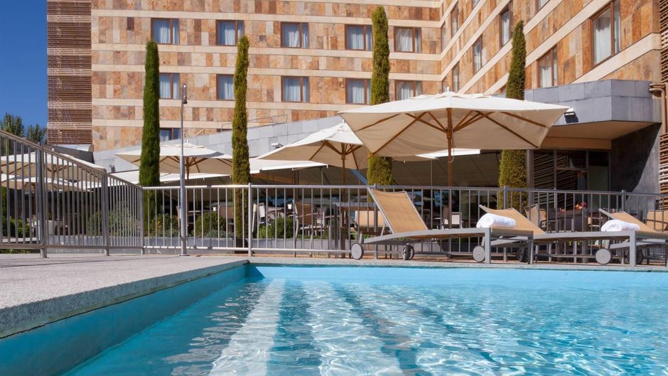 Sercotel Valladolid Pool