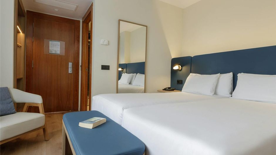 Kalma Sitges Hotel Room