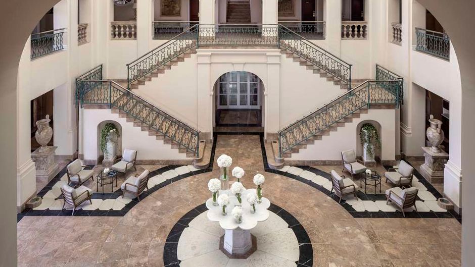 Anantara Villa Padierna Palace Lobby