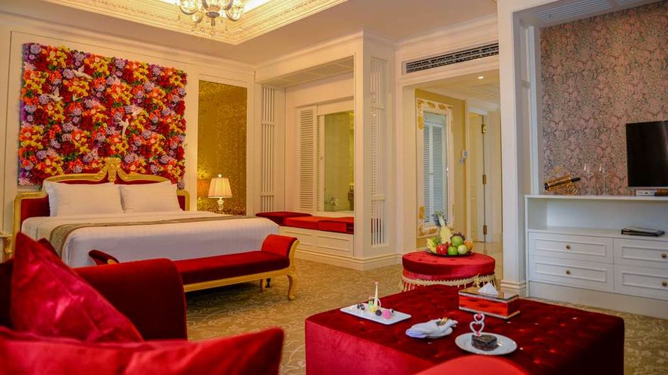 The Grand Kandyan Suite