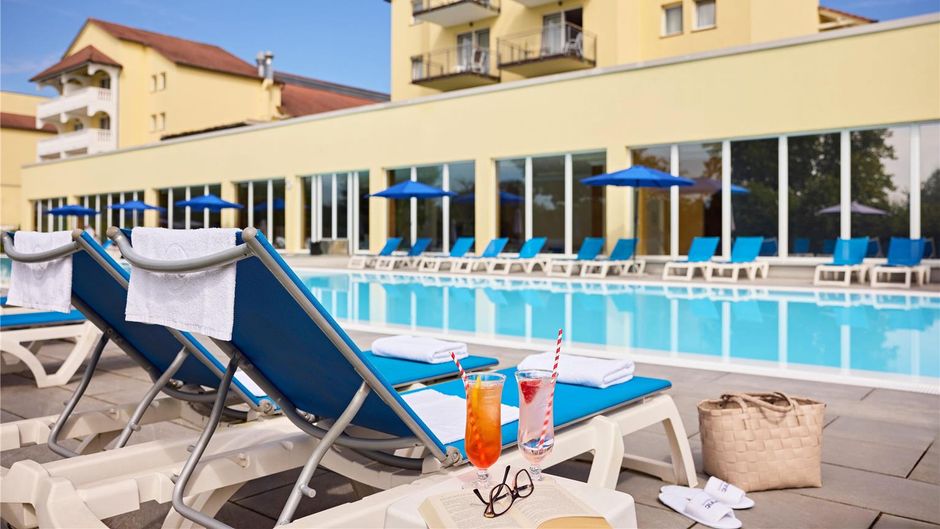Dorint Marc Aurel Resort Bad Goegging Pool