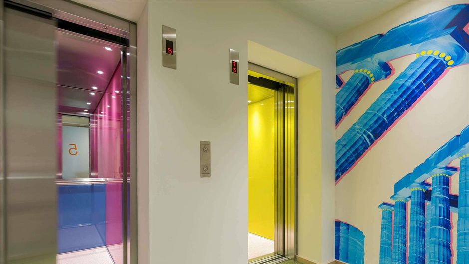 Ibis Styles Athens Routes Exterior