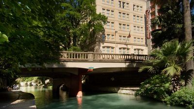 Drury Inn & Suites San Antonio Riverwalk