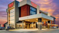 Drury Inn & Suites Marion