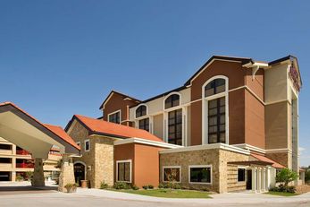 Drury Inn & Suites San Antonio Airport