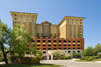 Drury Inn & Suites La Cantera