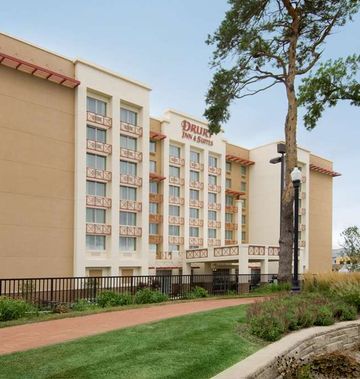 Drury Inn & Suites West Des Moines