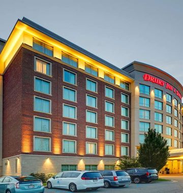 Drury Inn & Suites Grand Rapids
