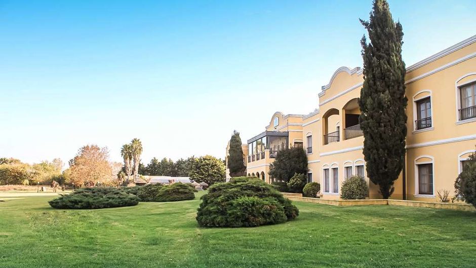 Wyndham Garden Lujan Exterior
