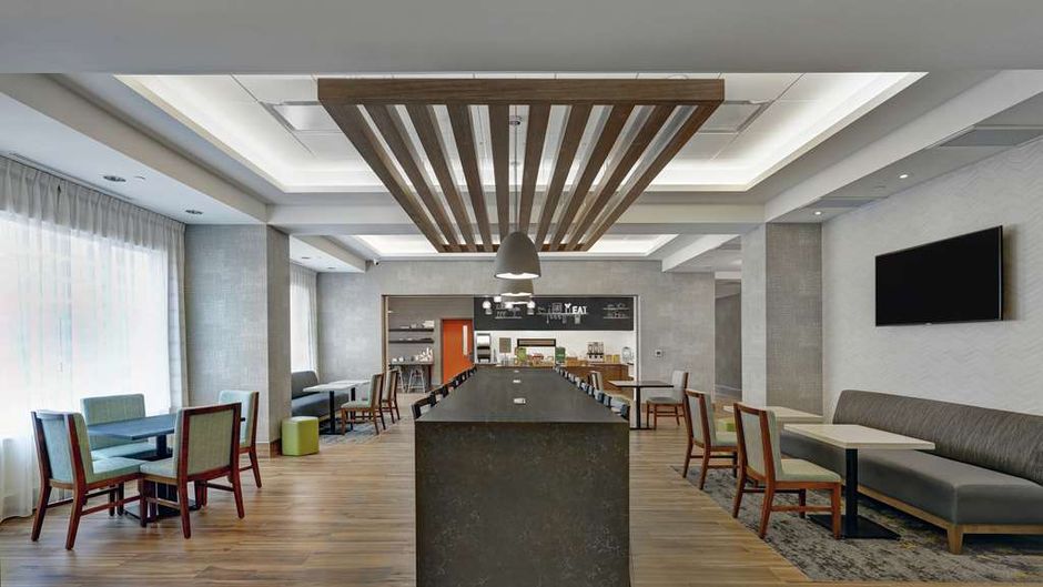 Hampton Inn Peterborough Restaurant
