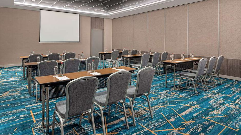 Park Inn by Radisson Bacolod Meeting
