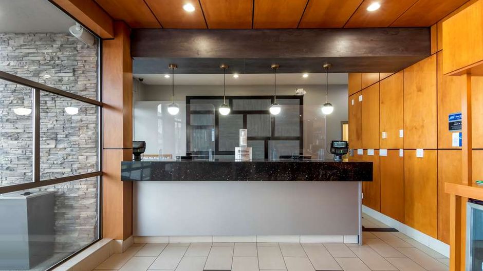 Best Western Premier Aberdeen Kamloops Lobby