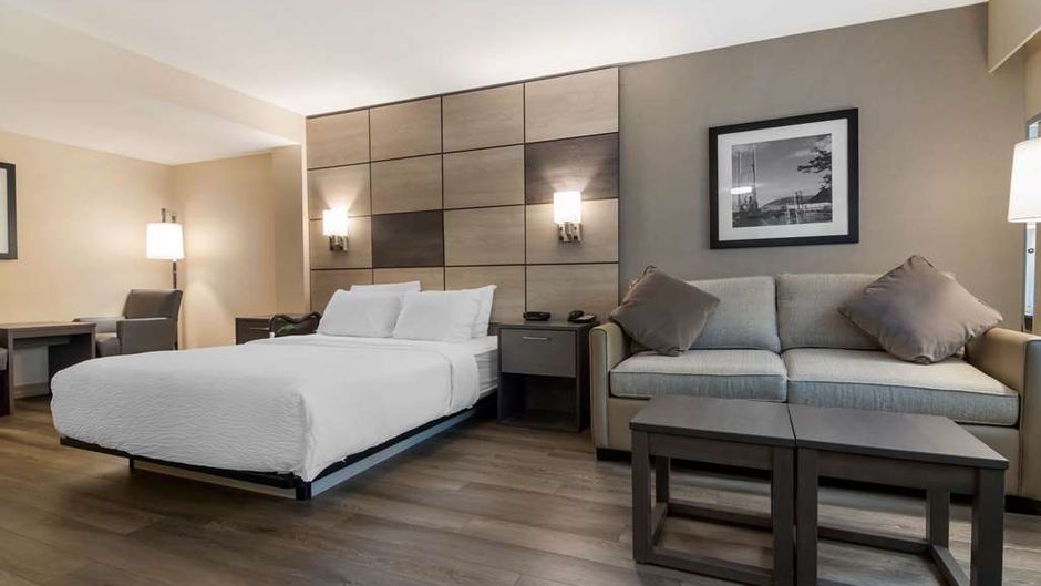 Best Western Premier Aberdeen Kamloops Room