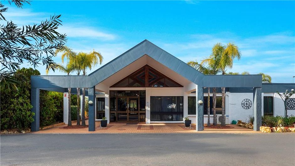 Comfort Inn & Suites Riverland Exterior