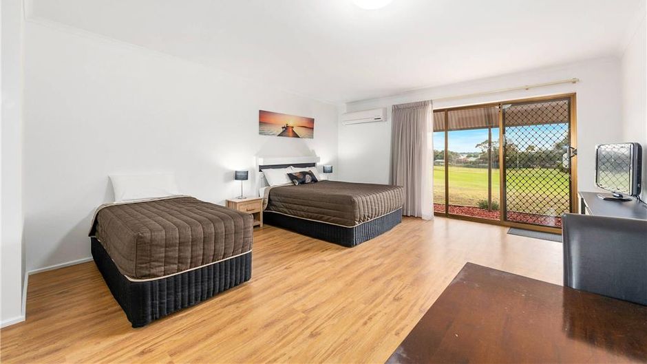 Comfort Inn & Suites Riverland Suite