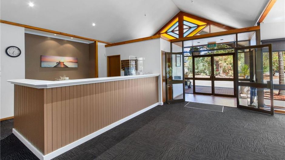 Comfort Inn & Suites Riverland Lobby