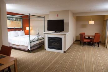 Hawthorn Suites by Wyndham Erie