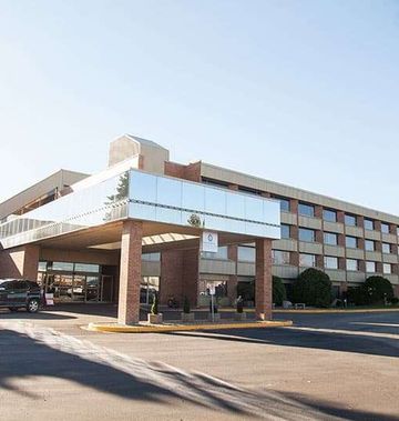 Medicine Hat Lodge Hotel