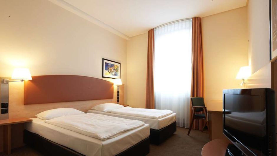 IntercityHotel Berlin Ostbahnhof Room