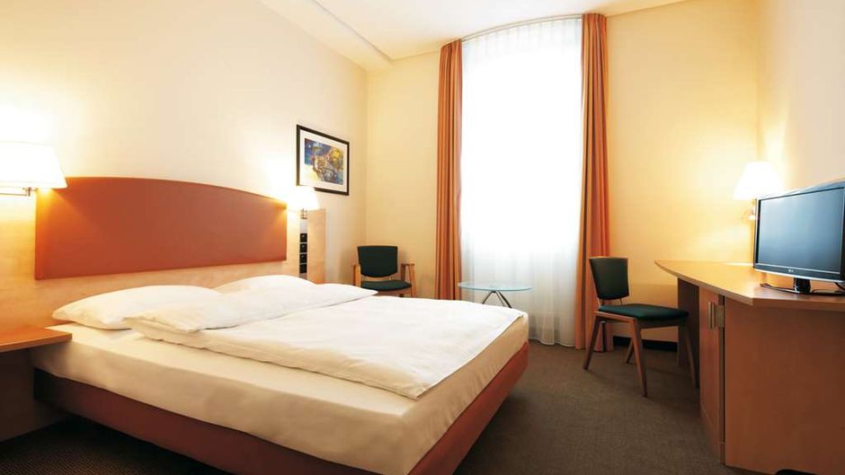 IntercityHotel Berlin Ostbahnhof Room