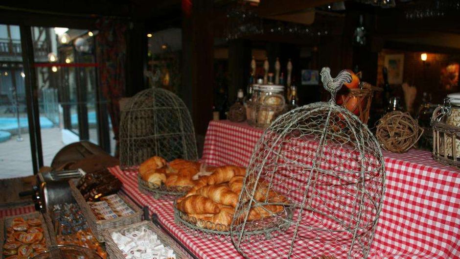 Le Clos Saint Gatien Restaurant