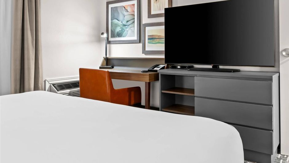 Country Inn & Suites Winnipeg Suite