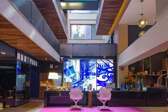 Las Suites Campos Eliseos