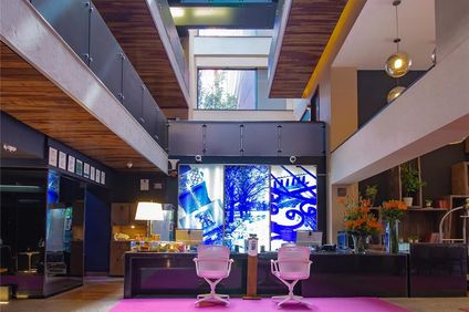 Las Suites Campos Eliseos