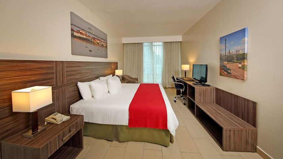 Victoria Hotel And Suites Panama Room