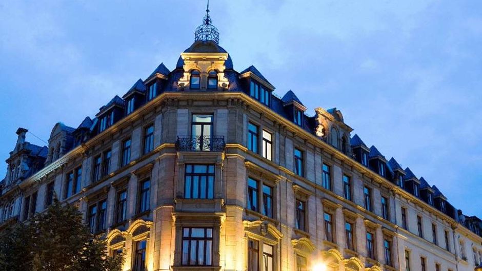 Victoria Hotel Exterior
