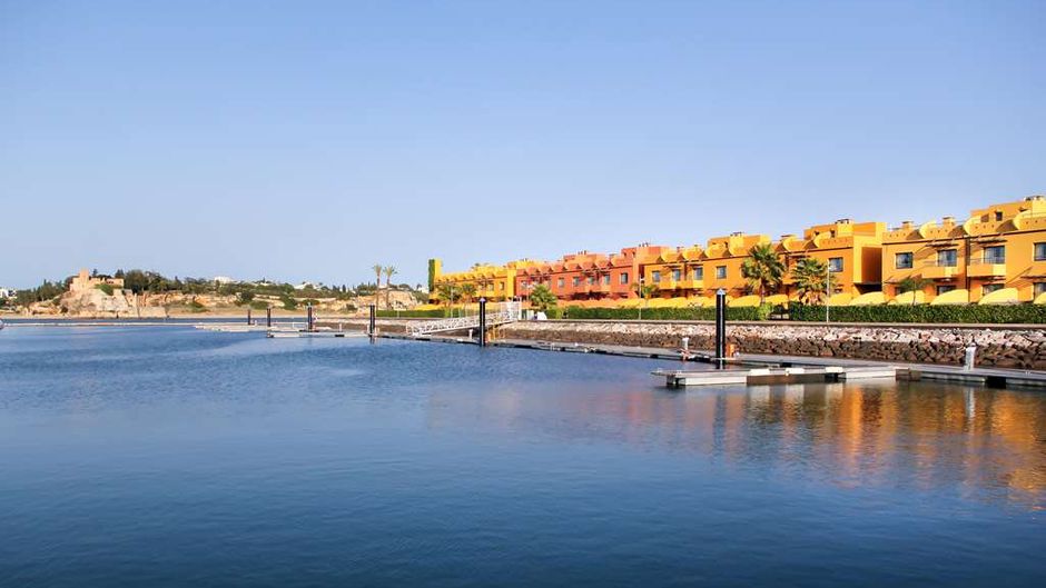 NH Marina Portimao Resort Exterior