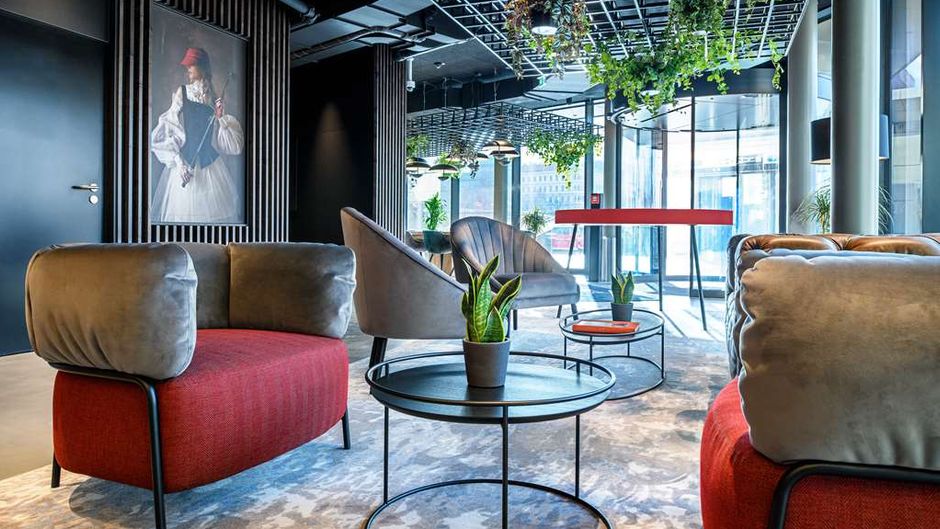 Radisson Red Vienna Lobby