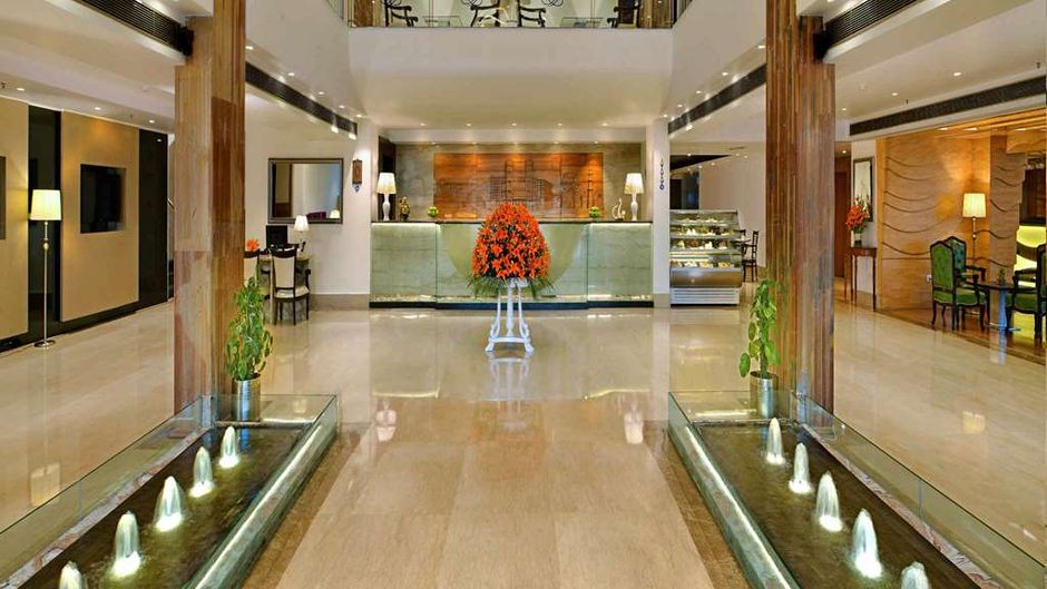 Taurus Hotel & Conventions Lobby
