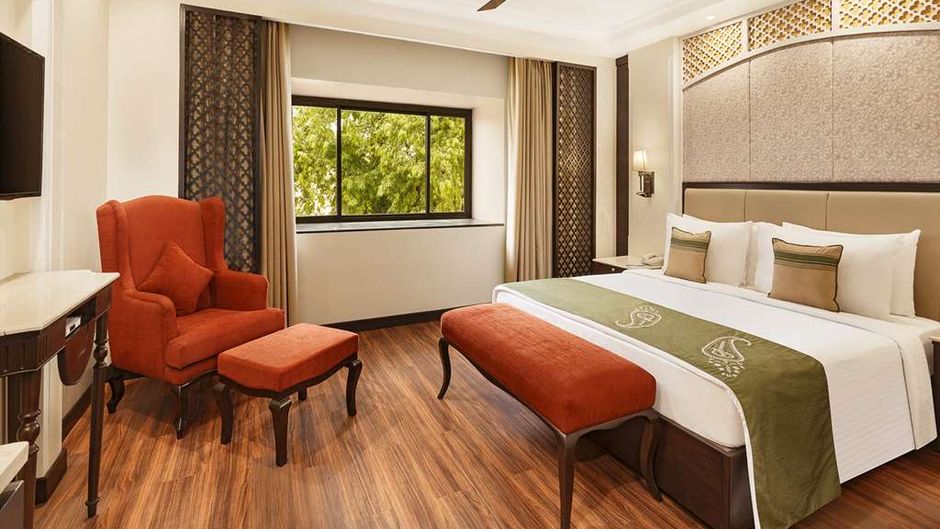 La Place Sarovar Portico Lucknow Suite