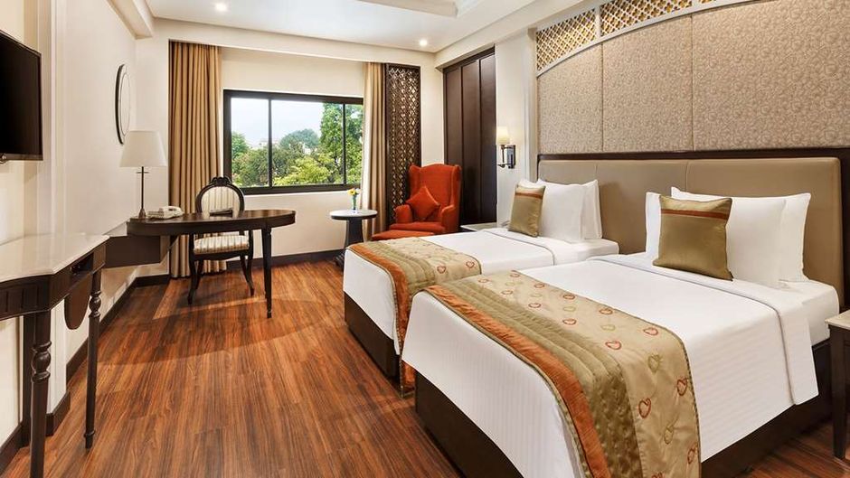La Place Sarovar Portico Lucknow Room