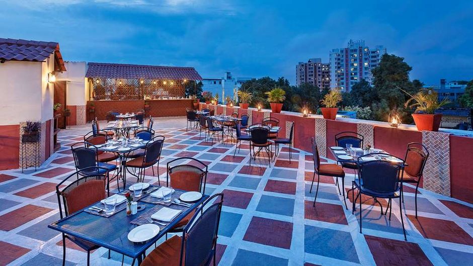 La Place Sarovar Portico Lucknow Restaurant