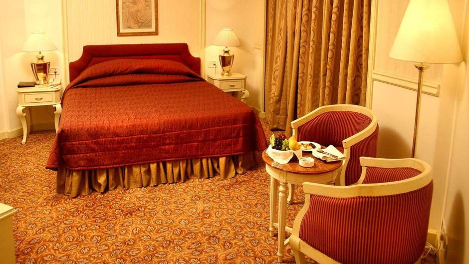 Gokulam Park Inn Suite