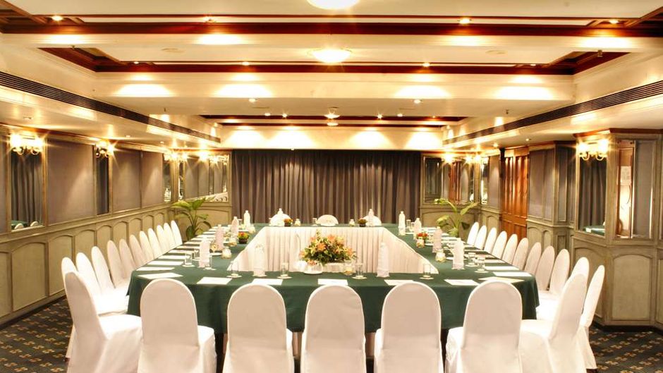Aditya Park Room