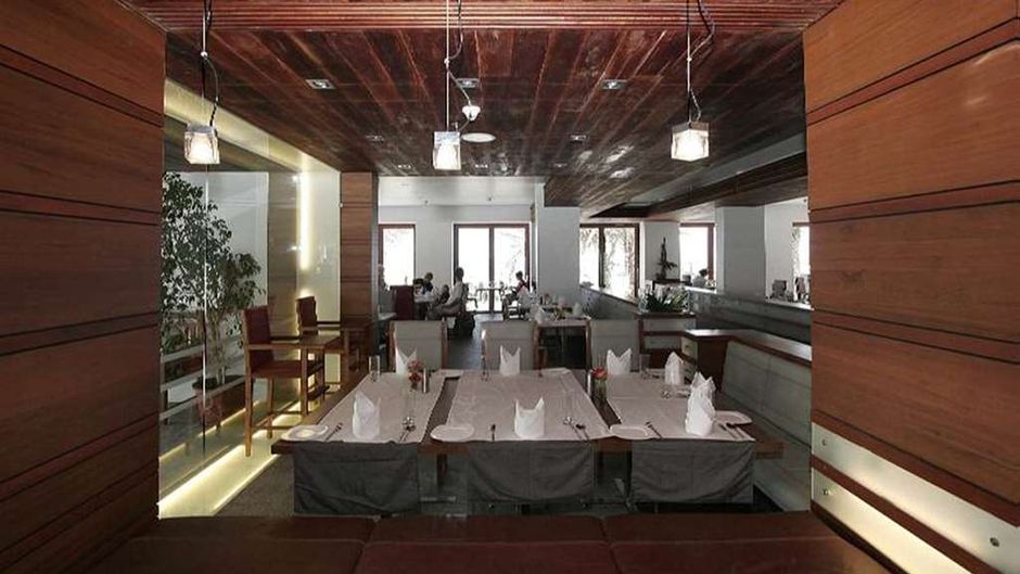 The Promenade Hotel Restaurant